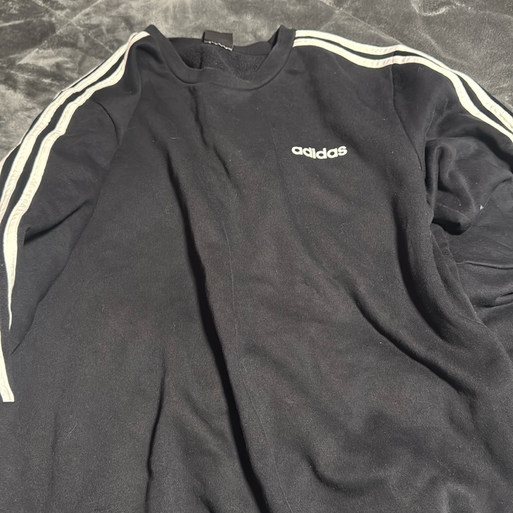 Adidas sweatshirt size L